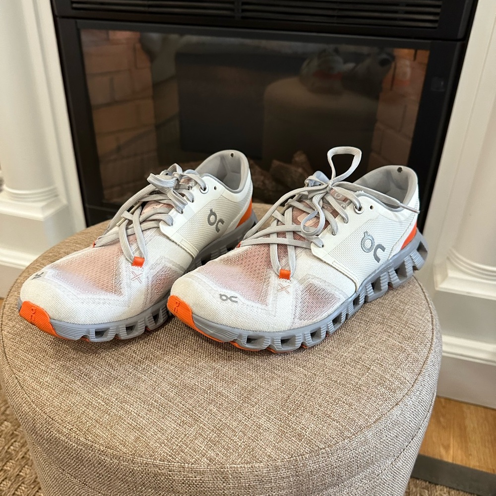 On Running Women's Shoes in White and Orange